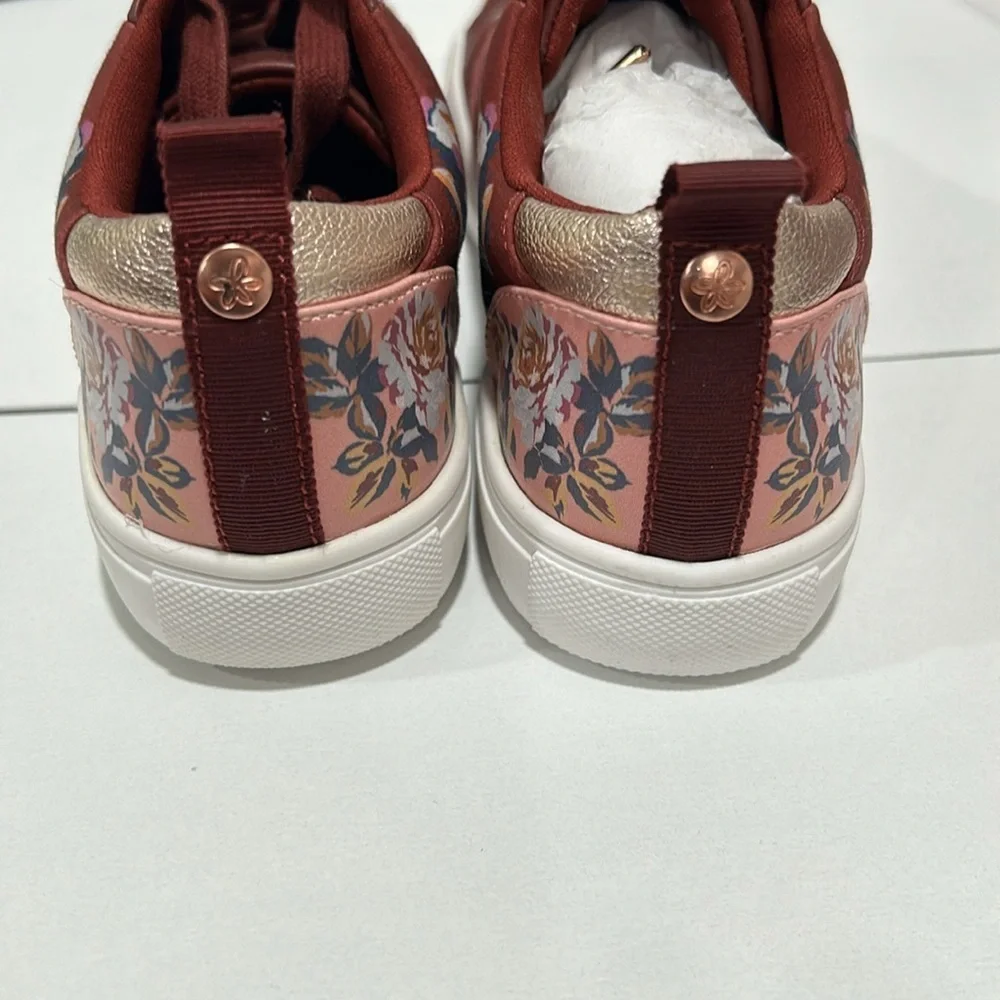 Matilda Jane clothing girls shoes flower design size 5 NWT..